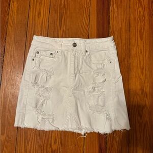 American Eagle Outfitters White Stretch Mini Skirt